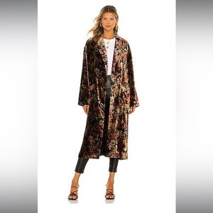 Simone Velvet Duster in Black Rose Combo